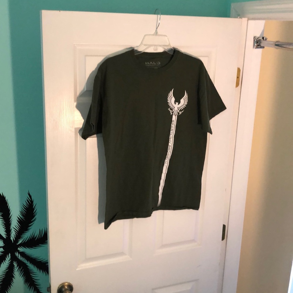 Loot Crate HALO gamer tee shirt